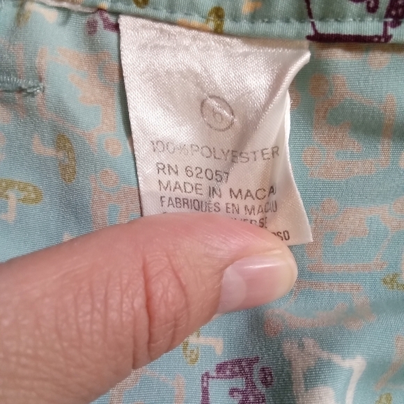 Holly Lane Golf Cart All Over Print Shorts - Size 6 - Picture 4 of 7